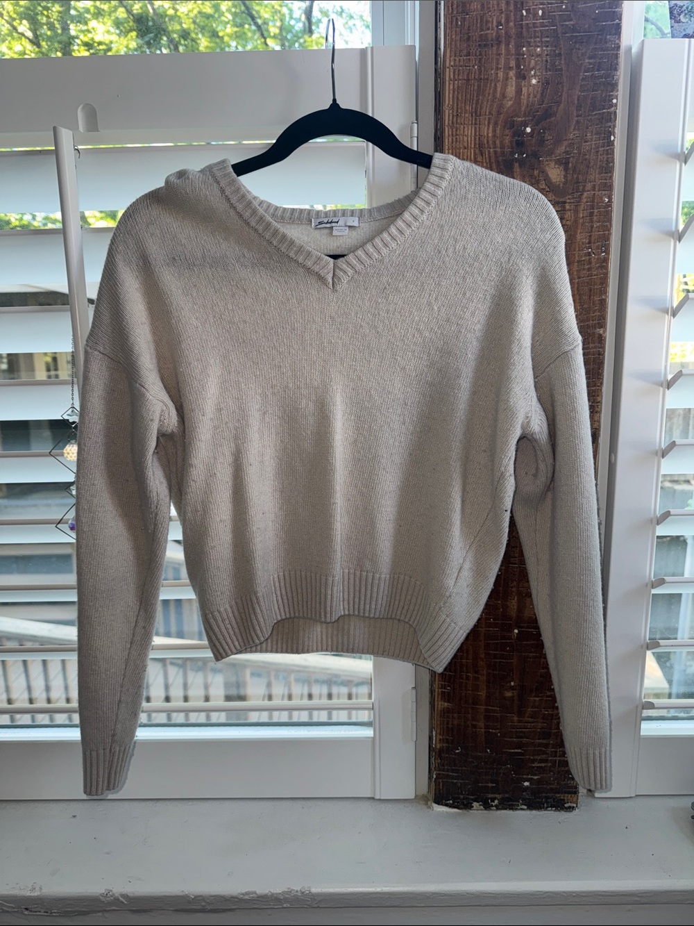 Women's V-Neck Sweater in Light Taupe